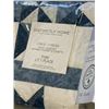 Image 3 : ASSORTED BED LINENS