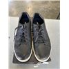 Image 6 : 2 PAIRS OF SIZE 11 OLUKAI SHOES, USED