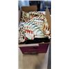 Image 1 : BOX OF 30 DRESSES