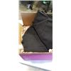 Image 2 : BOX OF 30 DRESSES