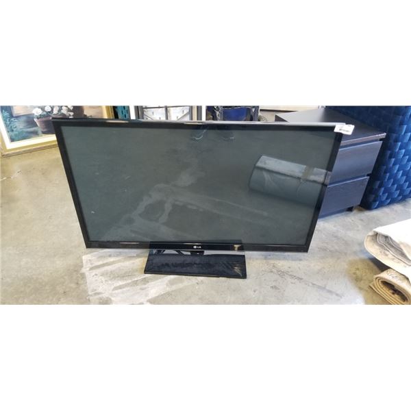 LG 50 INCH PLASMA TV. MODEL 50PV400-UB