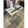 Image 2 : YAMAHA PSR-295 ELECTRIC PIANO WITH STAND