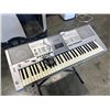 Image 3 : YAMAHA PSR-295 ELECTRIC PIANO WITH STAND