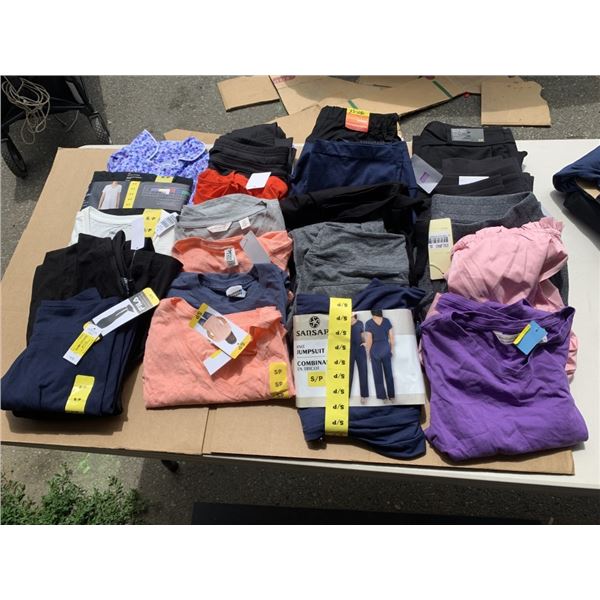 LOT OF WOMEN'S CLOTHING WITH TAGS