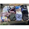 Image 1 : LOT OF WOMEN'S CLOTHING WITH TAGS SIZE LARGE