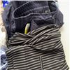 Image 4 : LOT OF WOMEN'S CLOTHING WITH TAGS SIZE LARGE