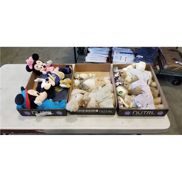 3 TRAYS OF COLELCTOR DOLLS INCLDUING SOME DISNEY