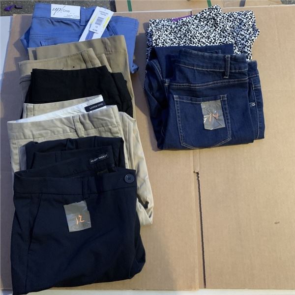LOT OF WOMEN'S CLOTHING WITH TAGS