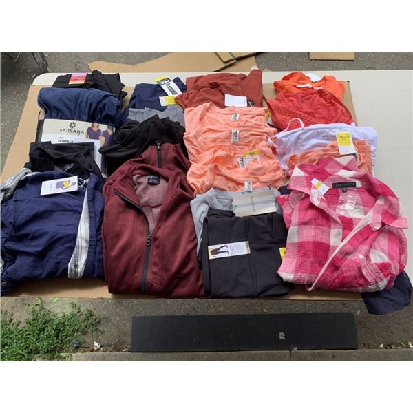 LOT OF WOMEN'S CLOTHING WITH TAGS