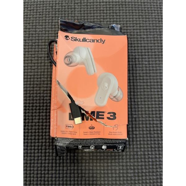SKULLCANDY DIME 3 IN EAR SOUND ISOLATING TRUE WIRELESS EARBUDS - TESTED WORKING