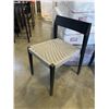 Image 3 : SET OF 4 MODERN DINING CHAIRS