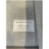 Image 5 : 2PC GLUCKSTEIN HOME GREY FABRIC SECTIONAL SOFA, 116 INCH ALONG THE BACK X 64 INCH TO CHAISE