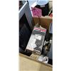 Image 4 : 2 BOXES OF ELECTRONICS WITH WORKING SAMSUNG PHONE