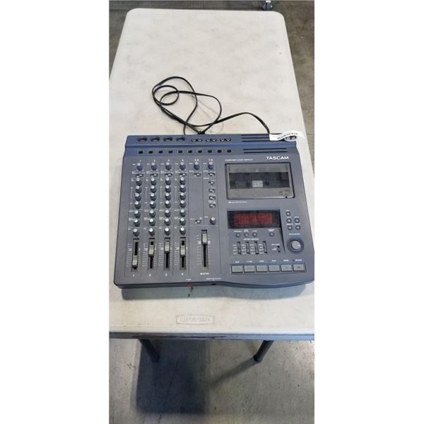 TASCAM PORTASTUDIO 424 MKII RECORDING MIXER. WORKING