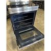 Image 3 : SAMSUNG 30 INCH CONVECTION RANGE, TOP IS CRACKED BUT UNIT WORKS