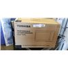 Image 1 : TOSHIBA 0.9 CU FT COUNTERTOP MICROWAVE - TESTED WORKING, RETAIL $149