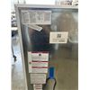 Image 5 : WHIRLPOOL 28 INCH FRIDGE FREEZER, VERY CLEAN INSIDE LIKE NEW, WORKING