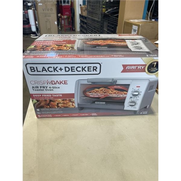 BLACK AND DECKER 4-SLICE AIR FRYER TOASTER OVEN - TESTED WORKING, RETAIL $179