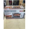 Image 1 : BLACK AND DECKER 4-SLICE AIR FRYER TOASTER OVEN - TESTED WORKING, RETAIL $179