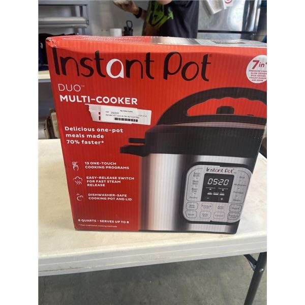 INSTANT POT DUO V5 7IN1 8QT ELECTRIC PRESSURE COOKER - TESTED WORKING, RETAIL $179