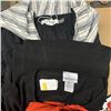 Image 2 : LOT OF WOMEN'S CLOTHING WITH TAGS