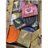 Image 3 : 2 BOCES OF ASSORTED PARTY SUPPLIES, DECOR, PLATES ETC
