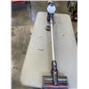 Image 1 : DYSON V6 SLIM. WORKING
