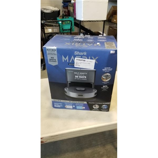 SHARK MATRIX ROBOT VACUUM
