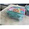 Image 5 : 4 BENTOLOGY LUNCH BAGS 2 ARE KITS WITH CONTAINERS AND ICE PACKS ETC