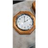 Image 2 : 2 CLOCKS