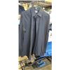 Image 3 : 10 SIZE LARGE BLACK DRESS SHIRTS