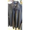 Image 3 : 10 SIZE LARGE BLACK DRESS SHIRTS