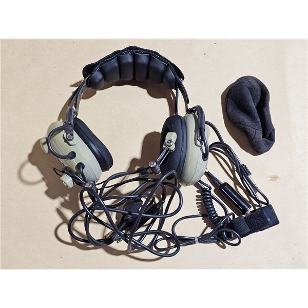 Vintage SoftComm Silver Edition Aviation Headset (interior foam has some deterioration)