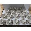 Image 1 : 17 Dish sets