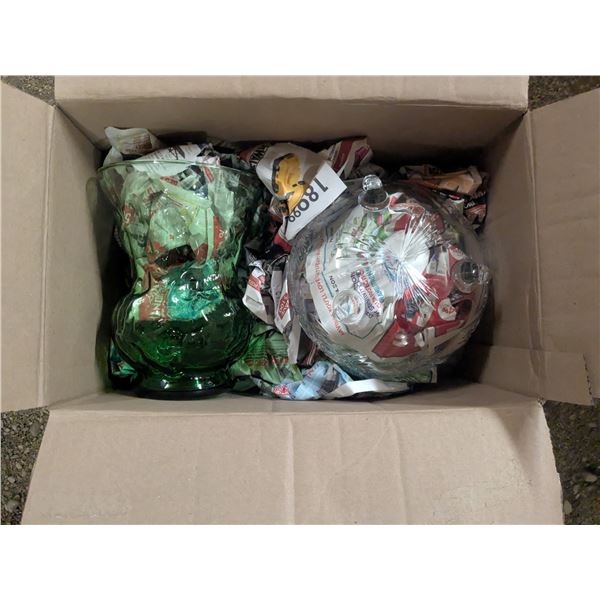 mixed crystal/glassware, bowl, vases etc.