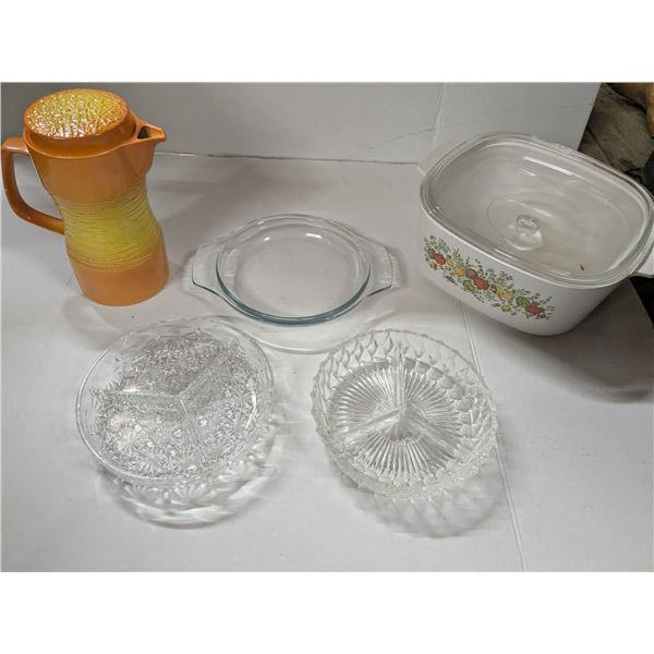 lot of mix mixed glassware, including vintage pyrex