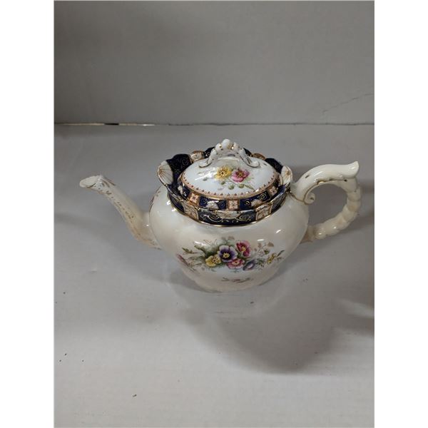 Vintage china teapot, no makers mark