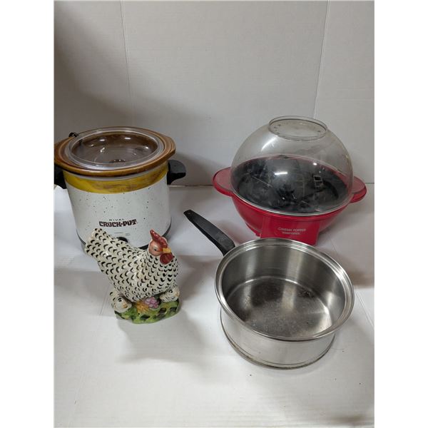vintage crockpot, chickenfigure, kitchen ware