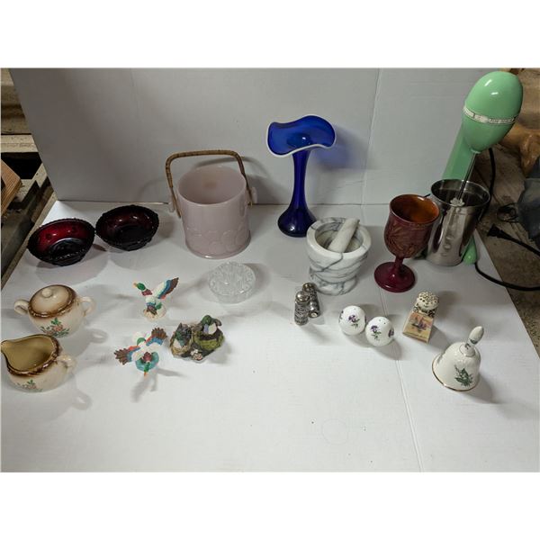 mixed lot- vintage mixer, salt and pepper shakers, duck figures, glass cookie jar, décor