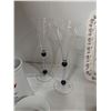 Image 6 : mixed glassware lot