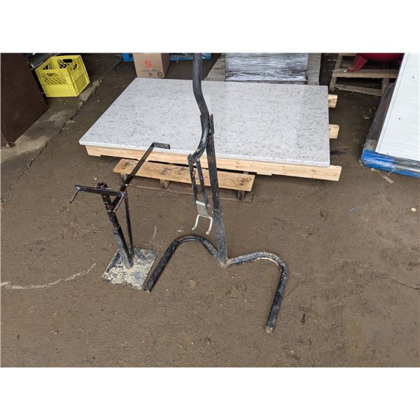 2 snowmobile track lifts/stands