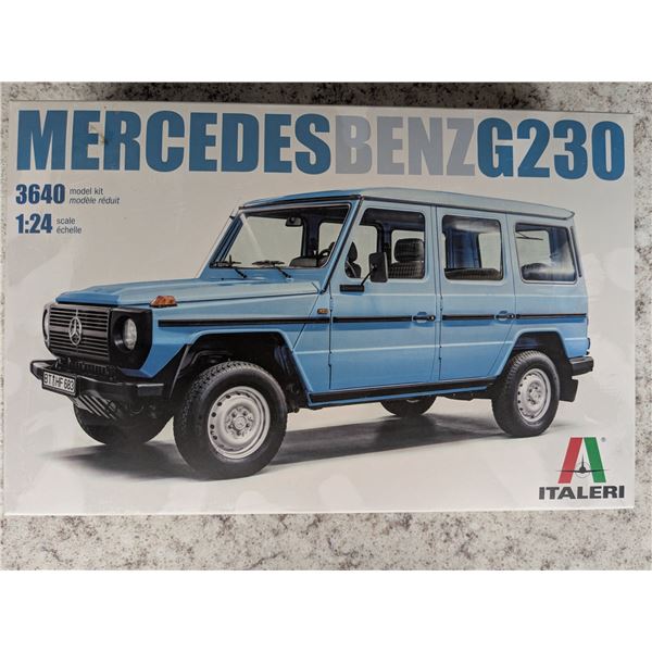 Mercedes G-wagon model 1:24 sealed in box
