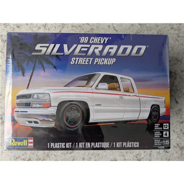 1999 Chevy street pick up model,  1:25, sealed in box