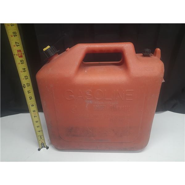 Red plastic fuel container - No Leak. (25 L)