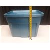 Image 2 : Rubbermaid Roughneck Tote.