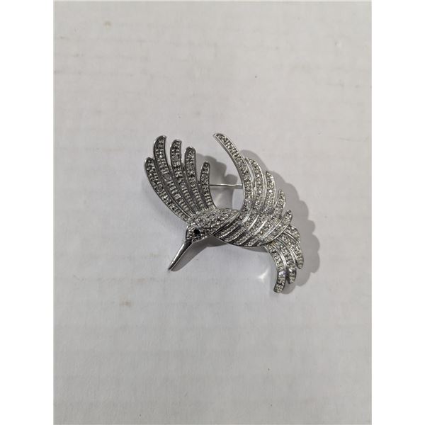 Hummingbird brooch