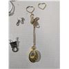 Image 2 : locket, pendants, bracelets, extras
