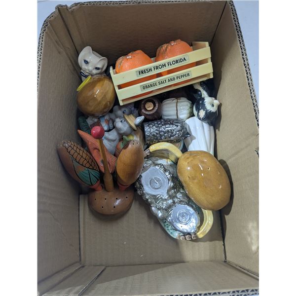lot of salt and pepper shakers,animals and food