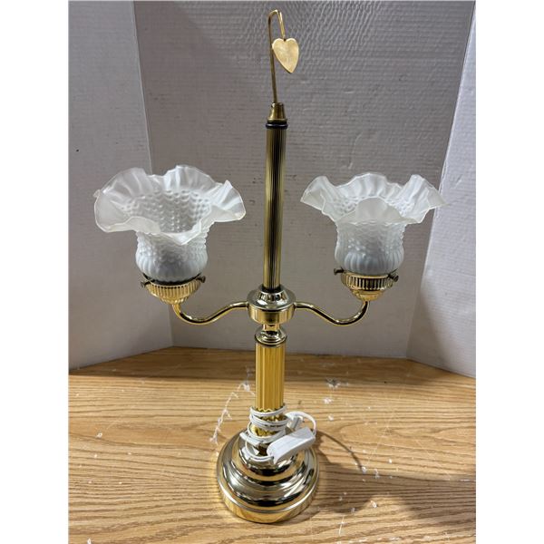 Vintage table lamp features two distinctive hobnail glass shades with crimped tulip edges. (Untested