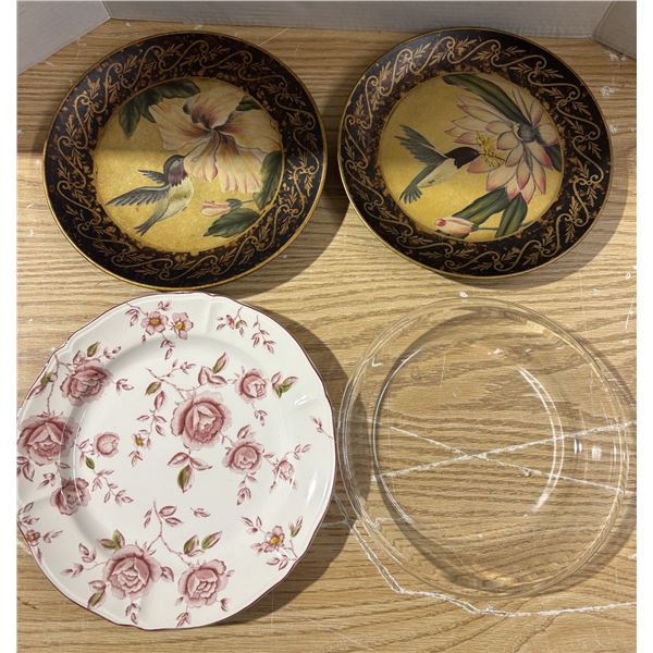 (2) decorative huming bird plates, 1 rose plate, 1 glass plate